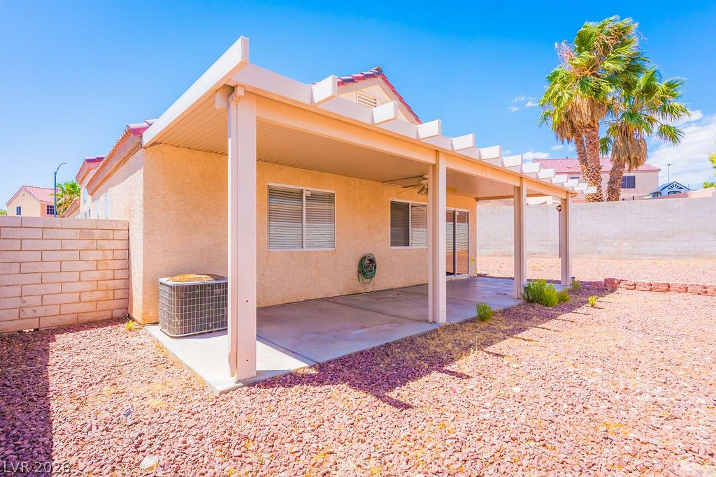 8924 Colorful Pines Avenue Property Photo 23
