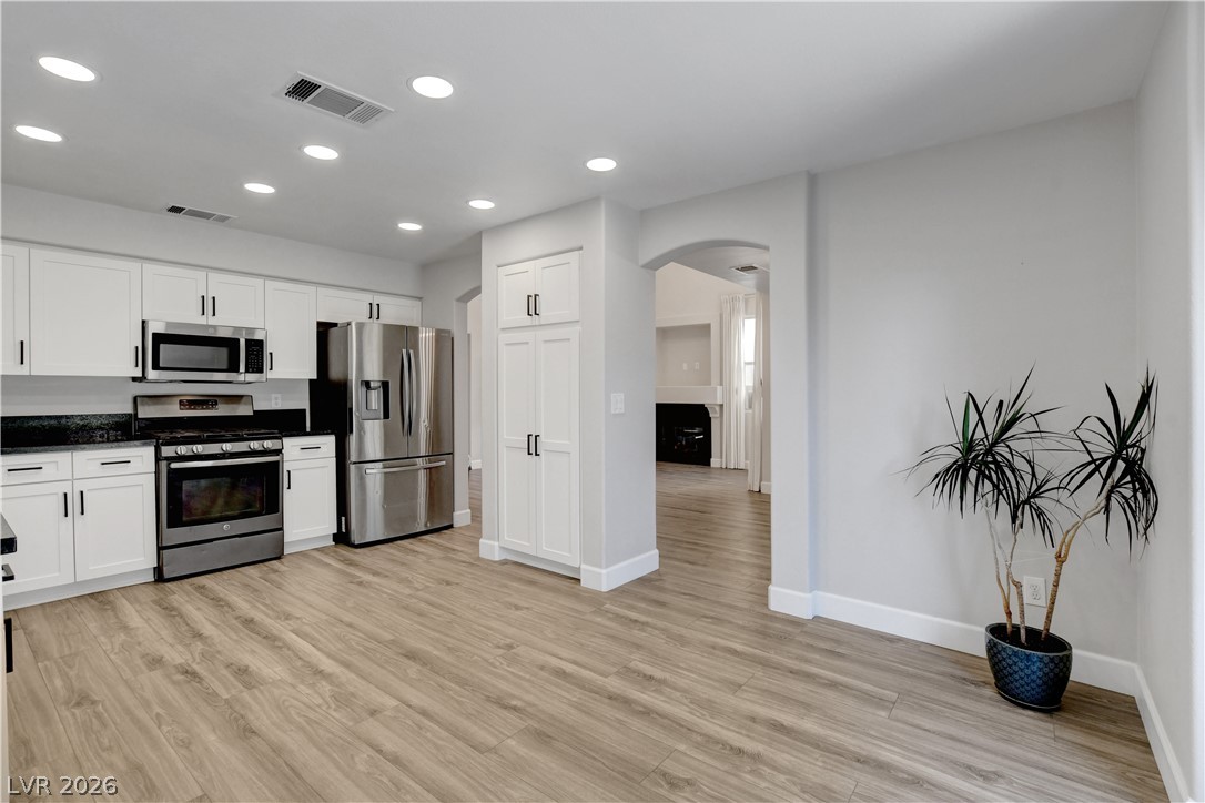8308 Raphael Court Property Photo 12