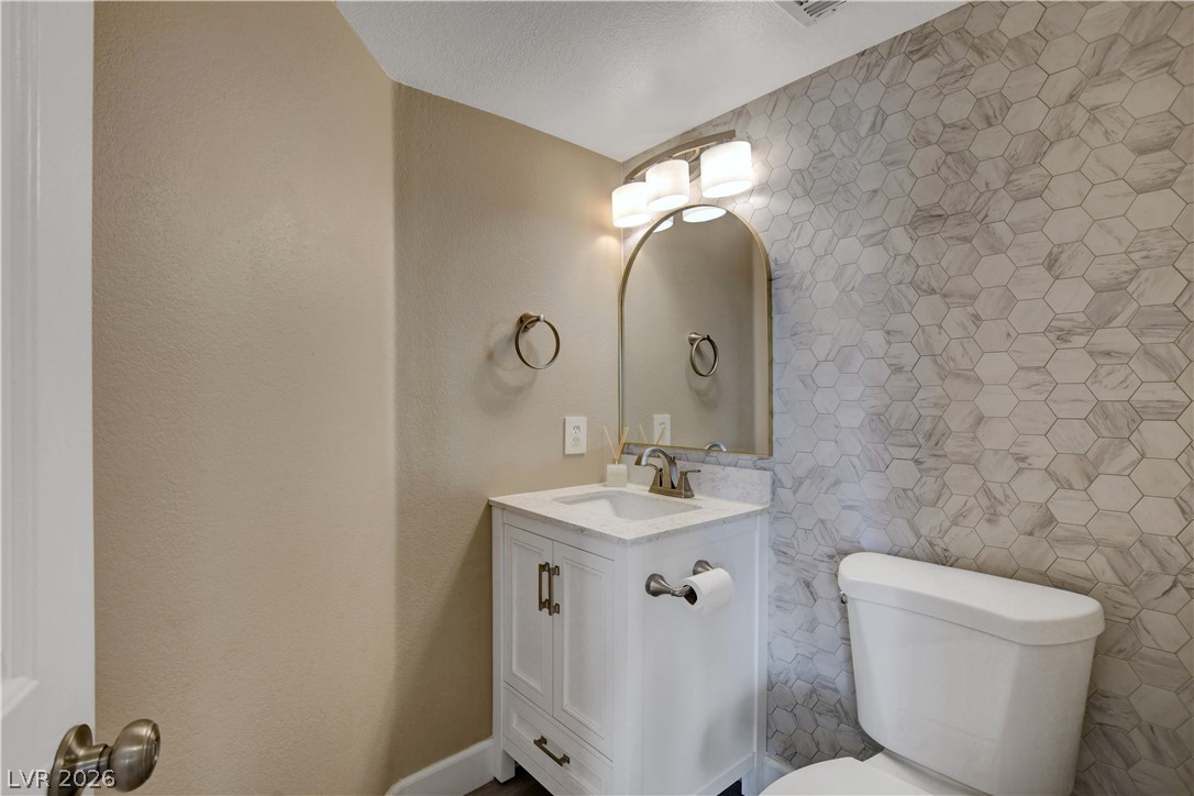 8308 Raphael Court Property Photo 14