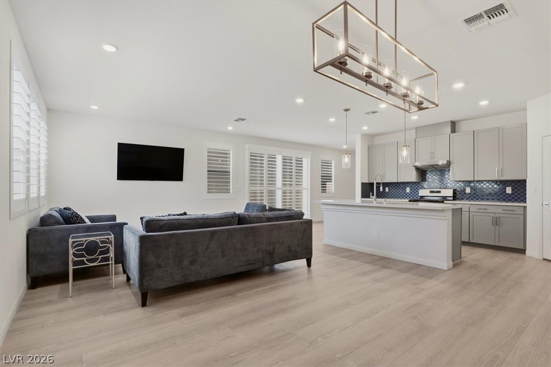 9105 Nostrand Avenue Property Photo 13