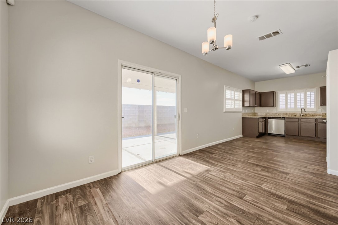 2726 Wood Drift Street Property Photo 15