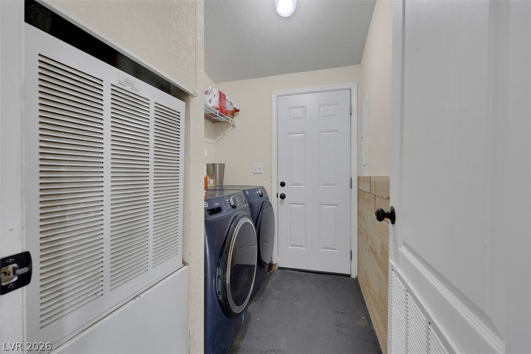 1550 Sky Road Property Photo 21