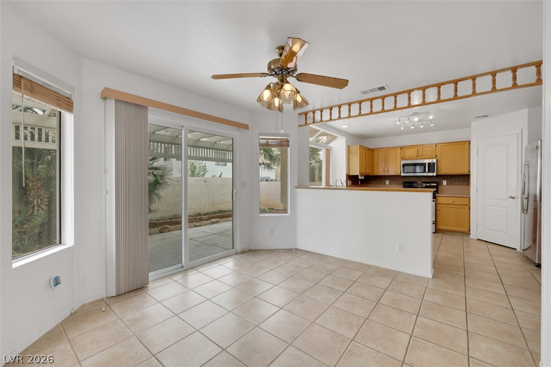 9424 Rolling Ridge Lane Property Photo 19