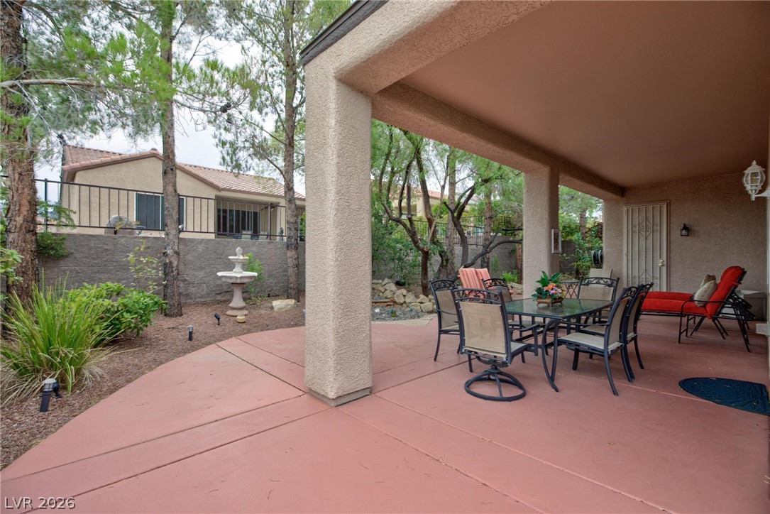 2120 Twin Falls Drive Property Photo 4