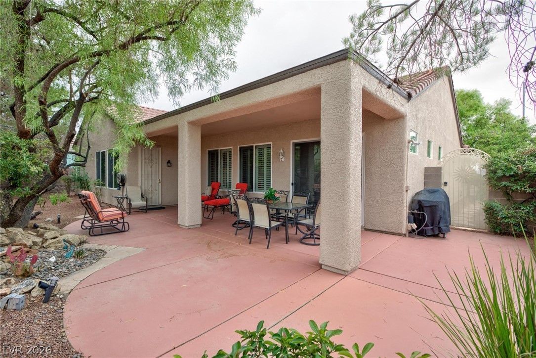 2120 Twin Falls Drive Property Photo 5
