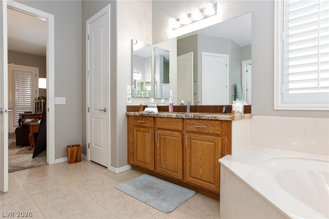 2120 Twin Falls Drive Property Photo 23