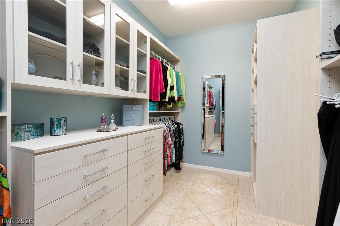 2120 Twin Falls Drive Property Photo 26