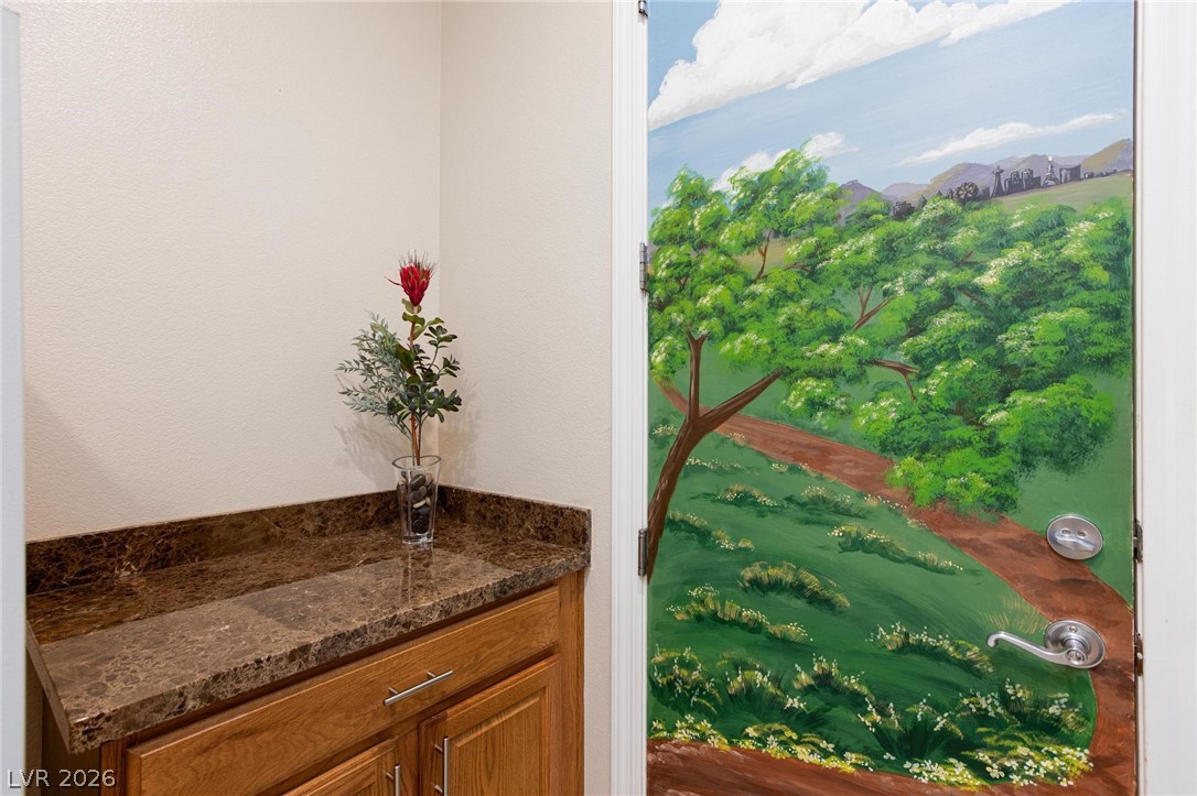 2120 Twin Falls Drive Property Photo 28
