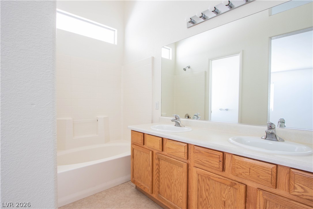 3747 Shadow Tree Street Property Photo 16