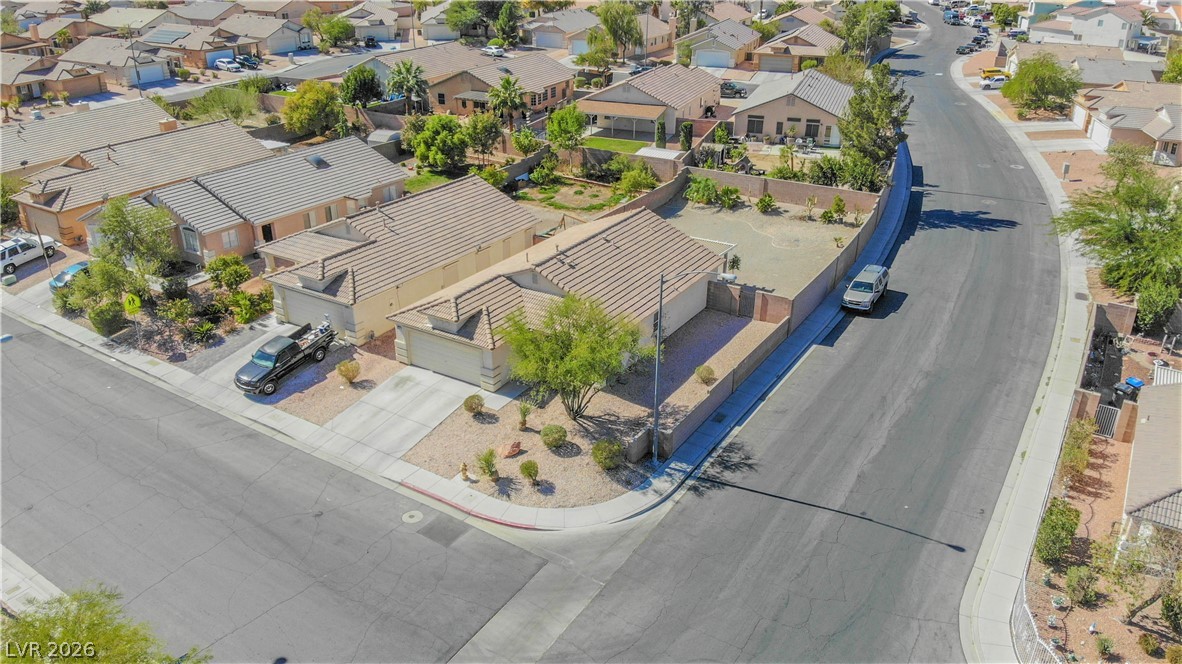 3747 Shadow Tree Street Property Photo 27