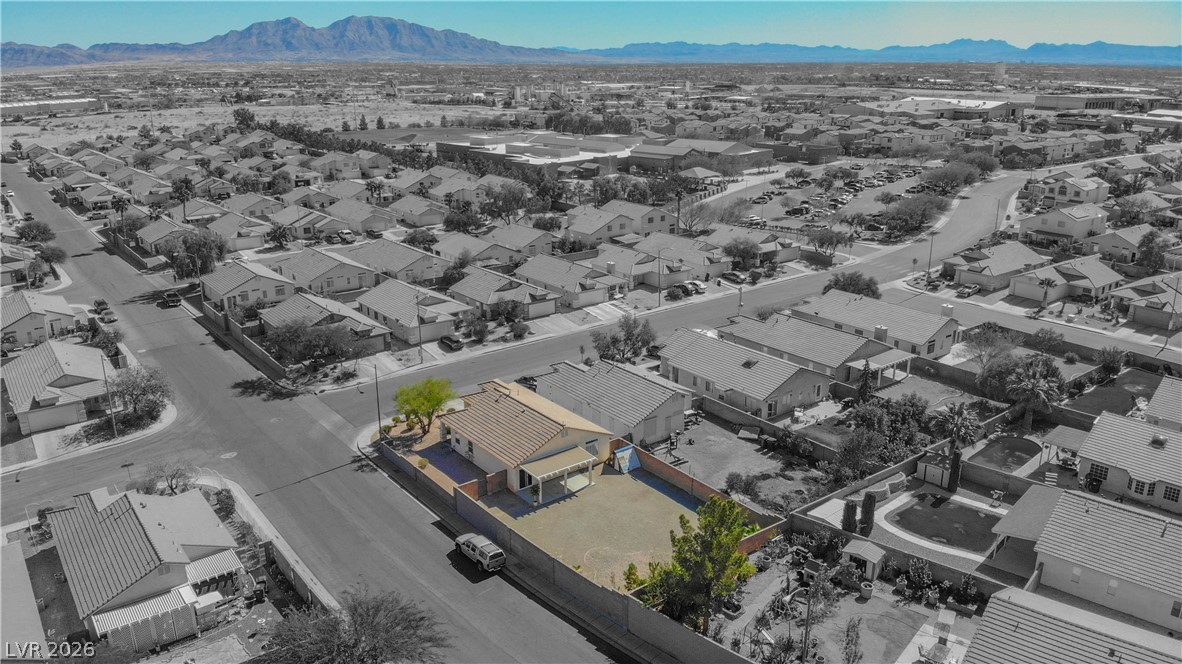 3747 Shadow Tree Street Property Photo 29