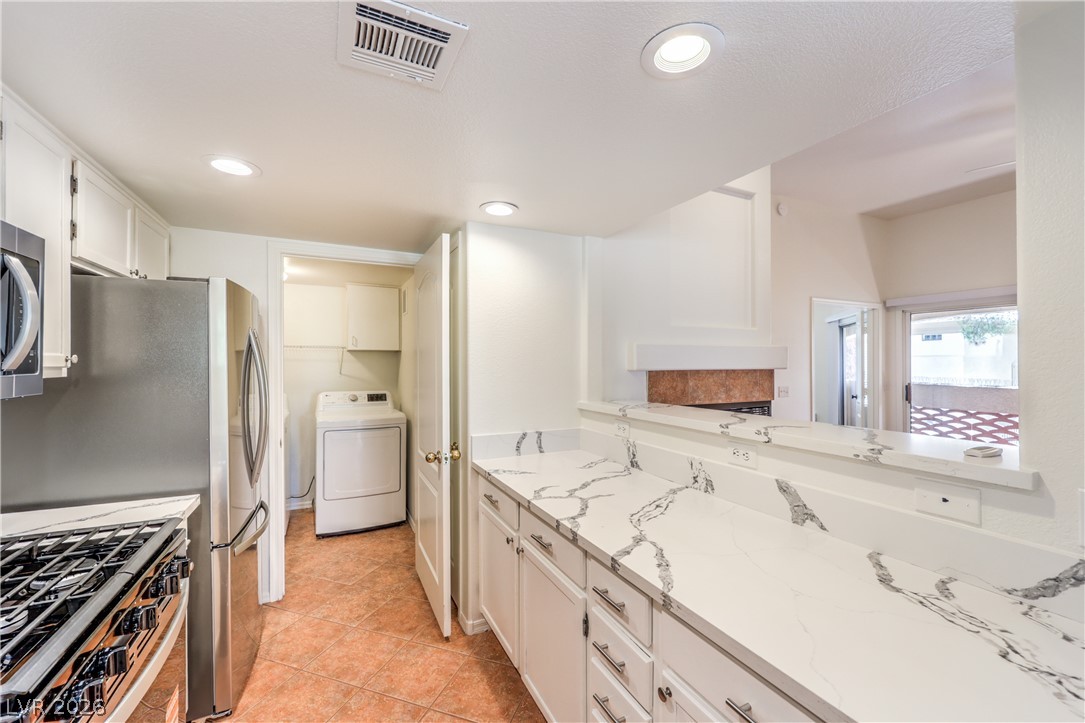 7400 West Flamingo Road 2051 Property Photo 8