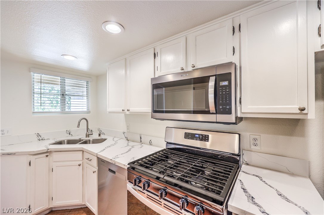 7400 West Flamingo Road 2051 Property Photo 10