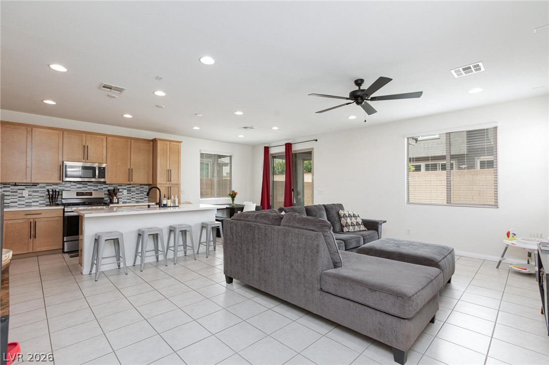 4545 Kali Lyn Street Property Photo 8