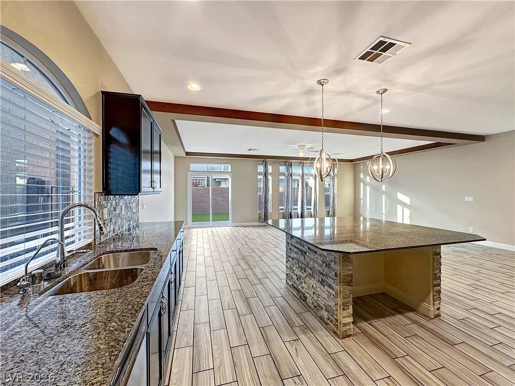 6372 Tamber Bay Road Property Photo 9