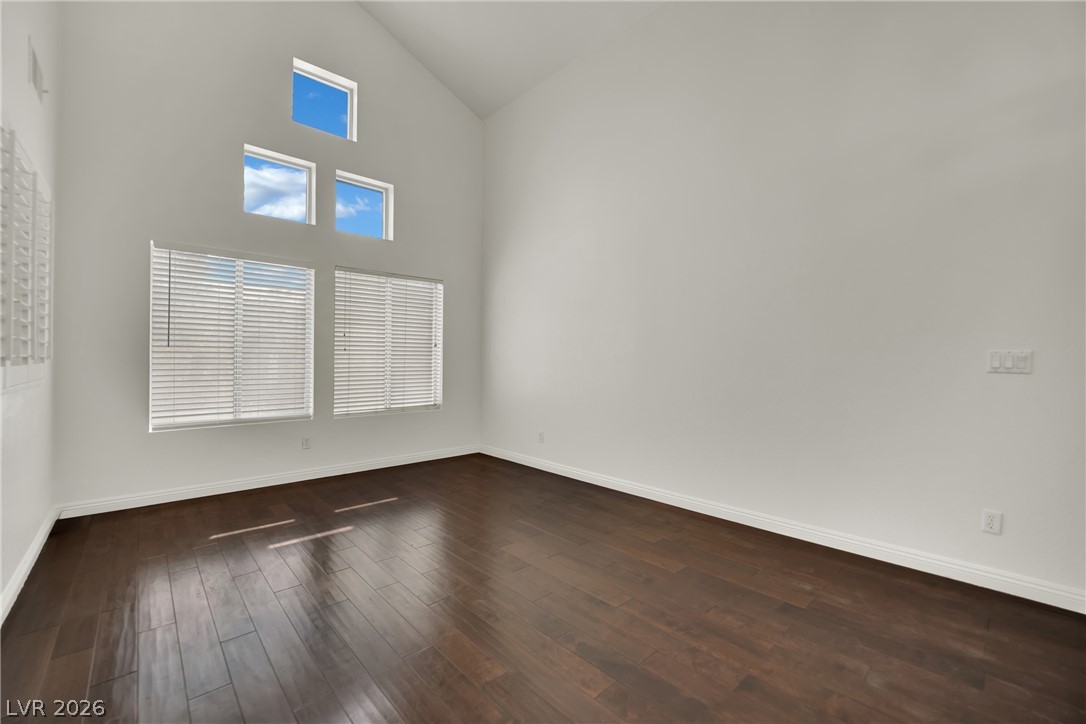 2107 Mountain Echo Avenue Property Photo 12