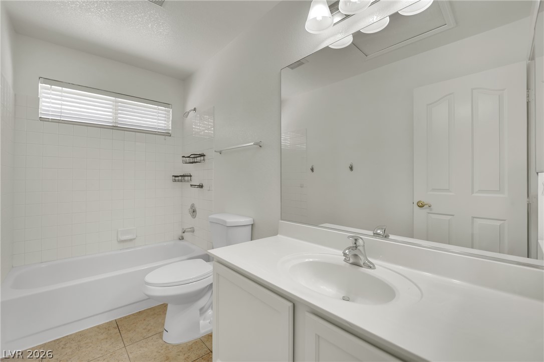 2107 Mountain Echo Avenue Property Photo 32