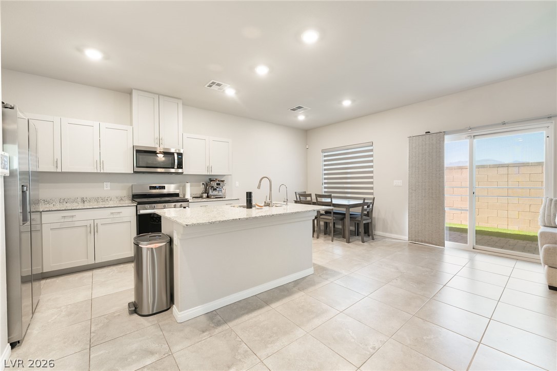 10873 Lexus Court Property Photo 5