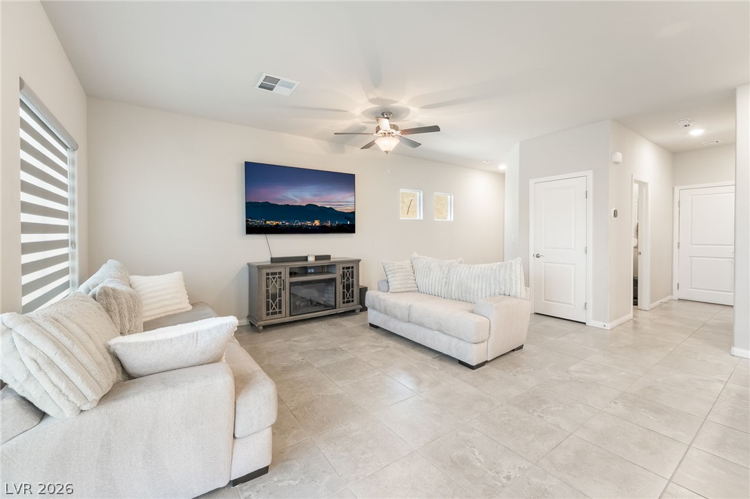 10873 Lexus Court Property Photo 9