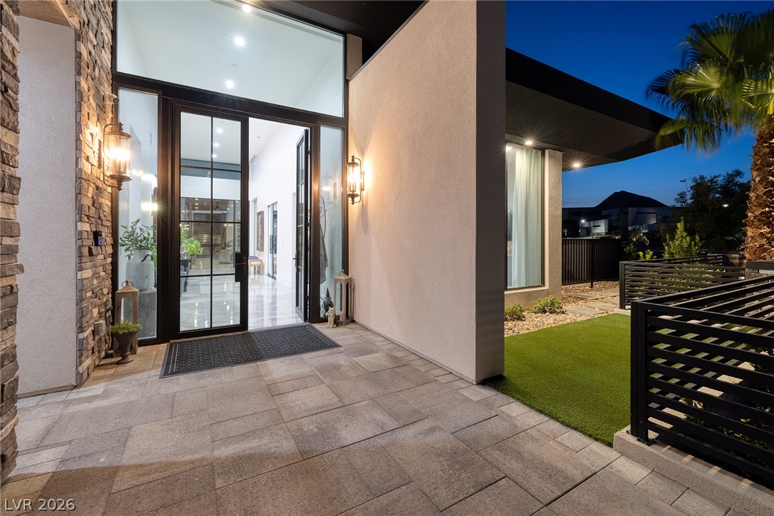 13 Rainbow Point Place Property Photo 3