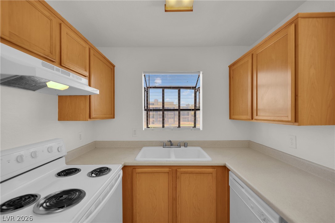 2985 Juniper Hills Boulevard 202 Property Photo 14