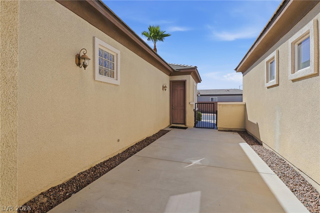 3817 Cackling Goose Drive Property Photo 4