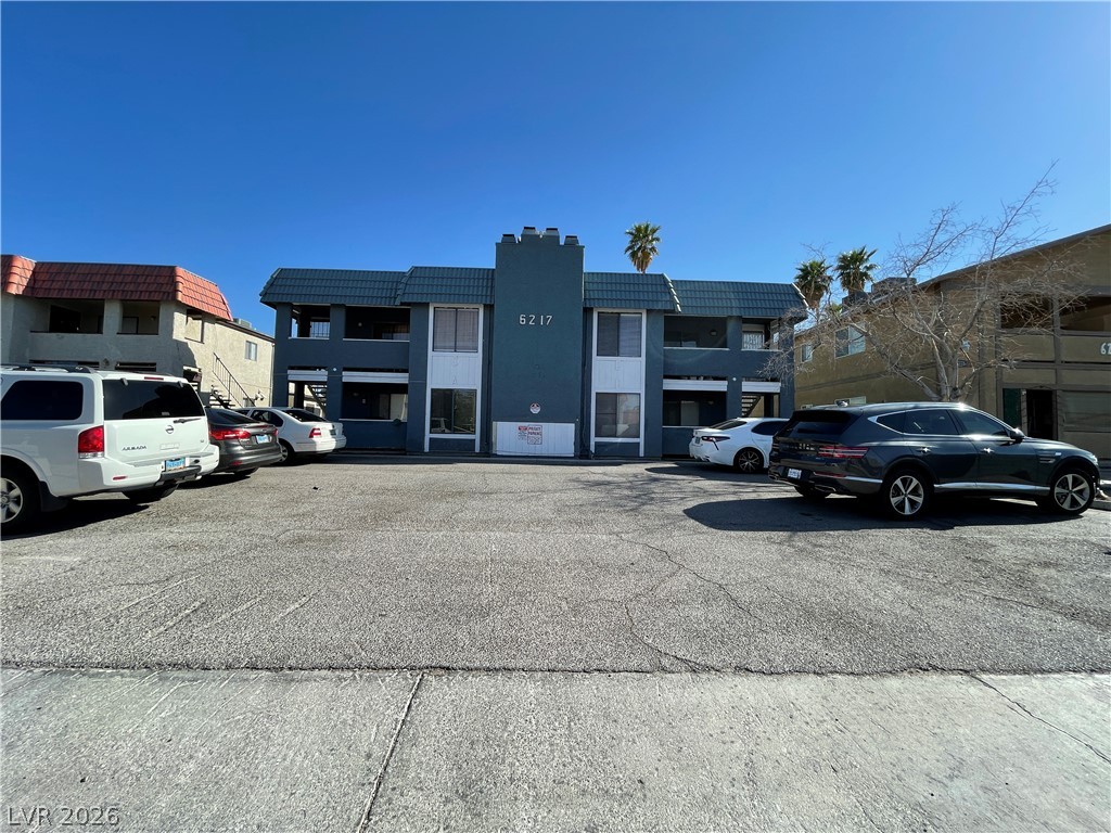 6217 Bellota Drive D Property Photo 2