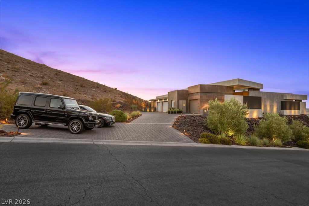641 Dragon Peak Drive Property Photo 36