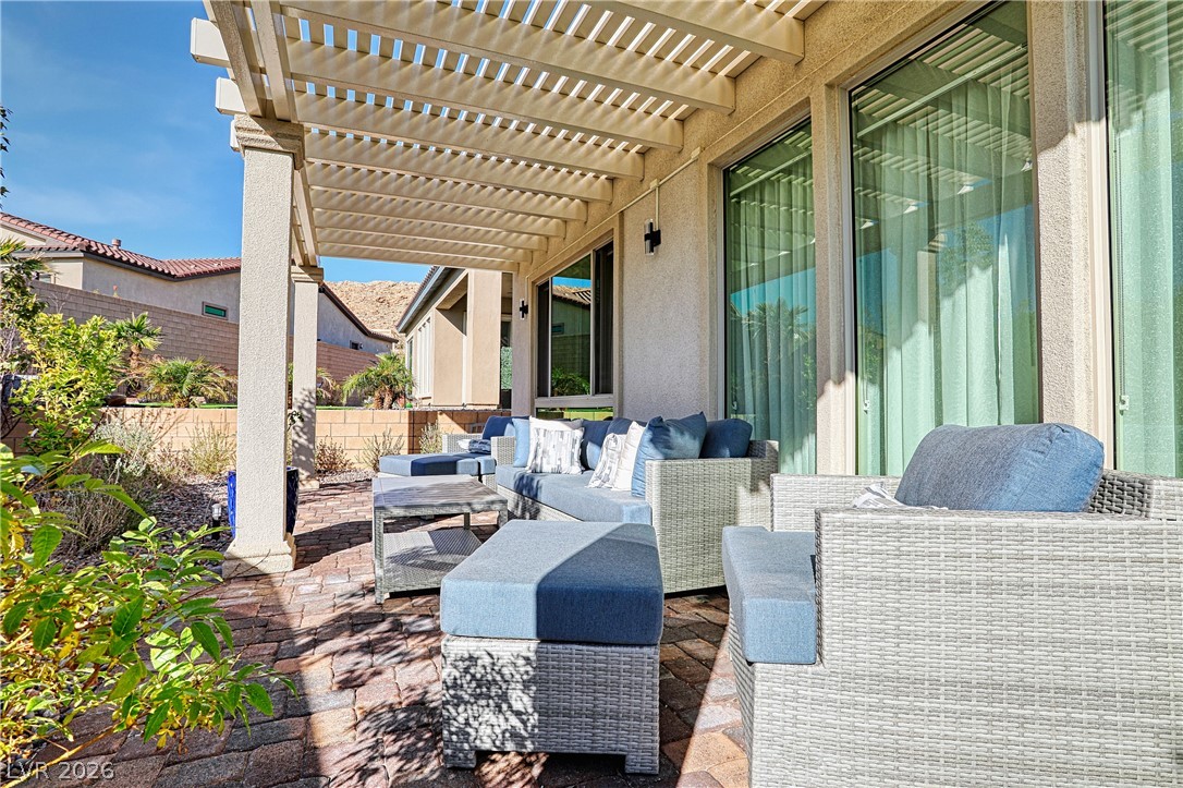 43 Autumn Palm Avenue Property Photo 34