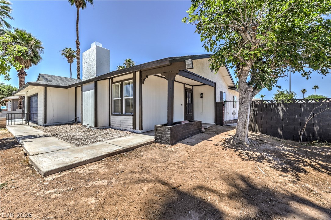 4370 Lariat Drive Property Photo 3