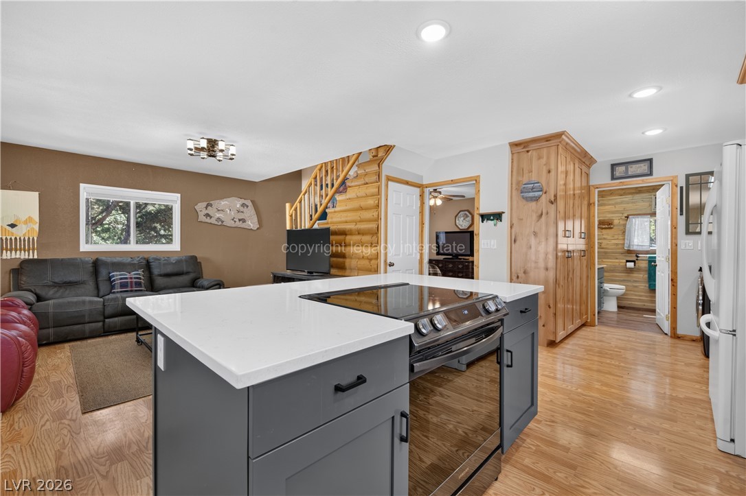 4655 North Kosherm Way Property Photo 10