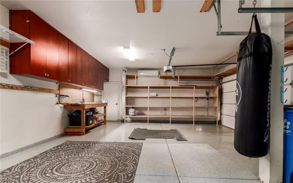 264 Pointe Ranier Avenue Property Photo 39
