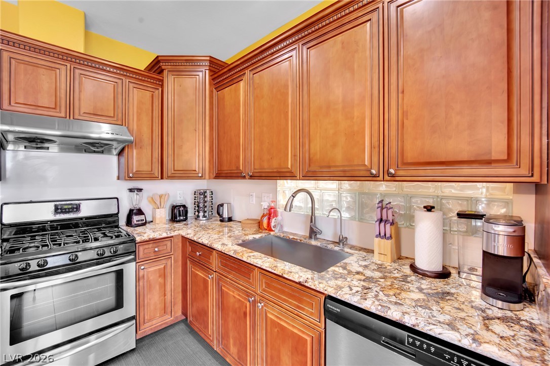 9677 Casper Peak Court Property Photo 14