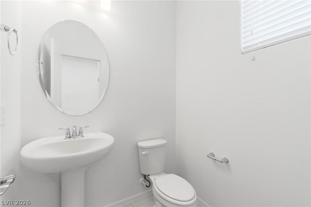 5749 Tioga Way Property Photo 4