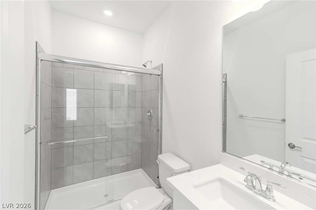 5749 Tioga Way Property Photo 12