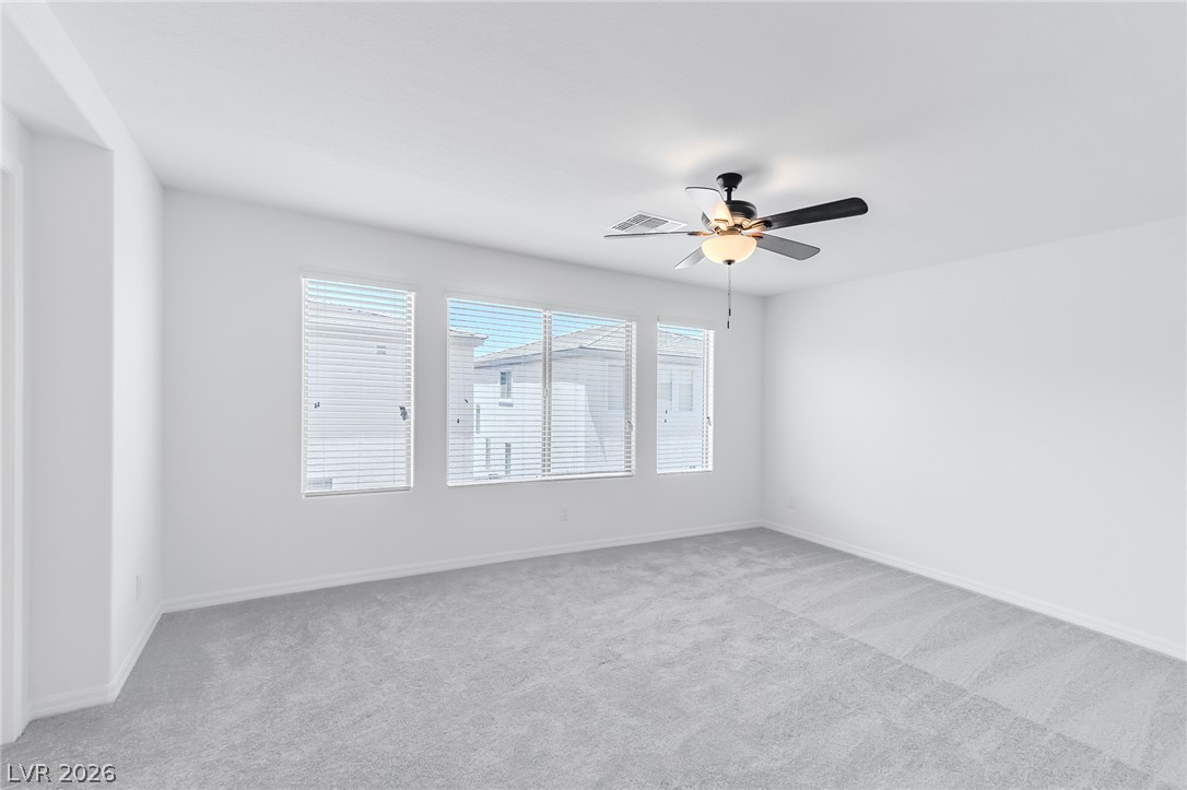5749 Tioga Way Property Photo 16