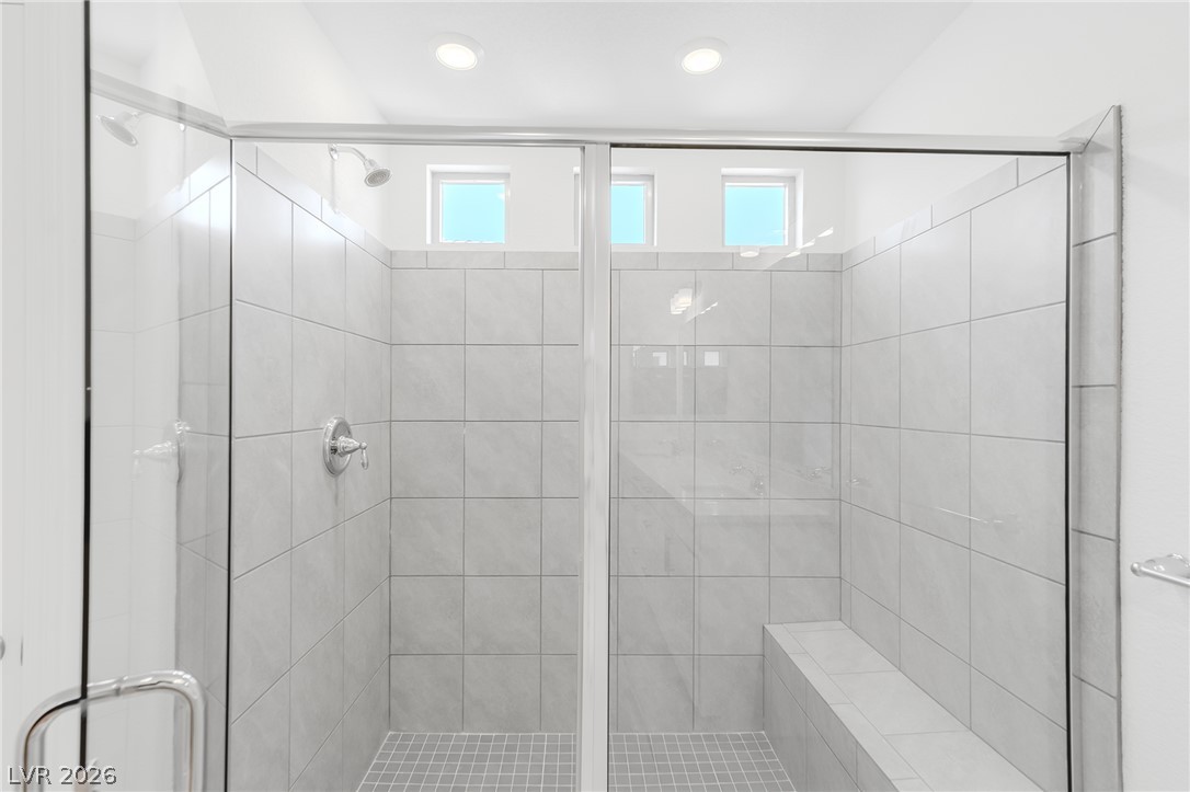 5749 Tioga Way Property Photo 20