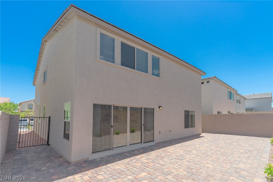 5749 Tioga Way Property Photo 27