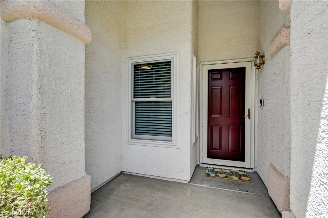 1717 Royal Canyon Drive Property Photo 6
