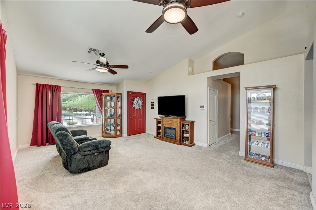 1717 Royal Canyon Drive Property Photo 9
