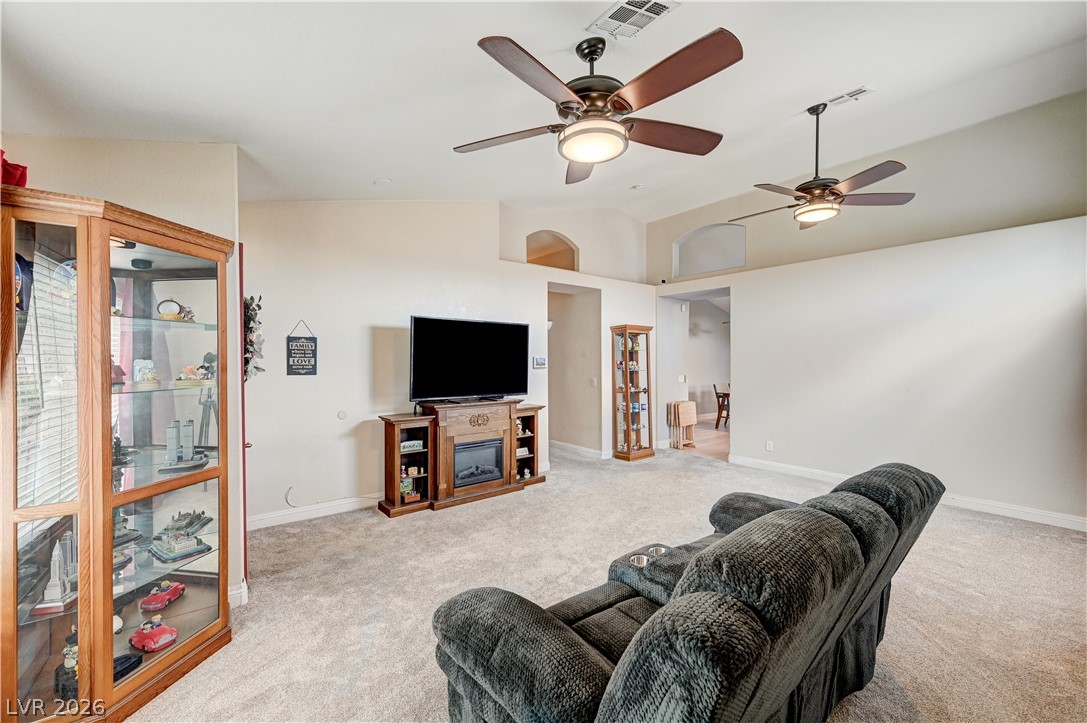 1717 Royal Canyon Drive Property Photo 10