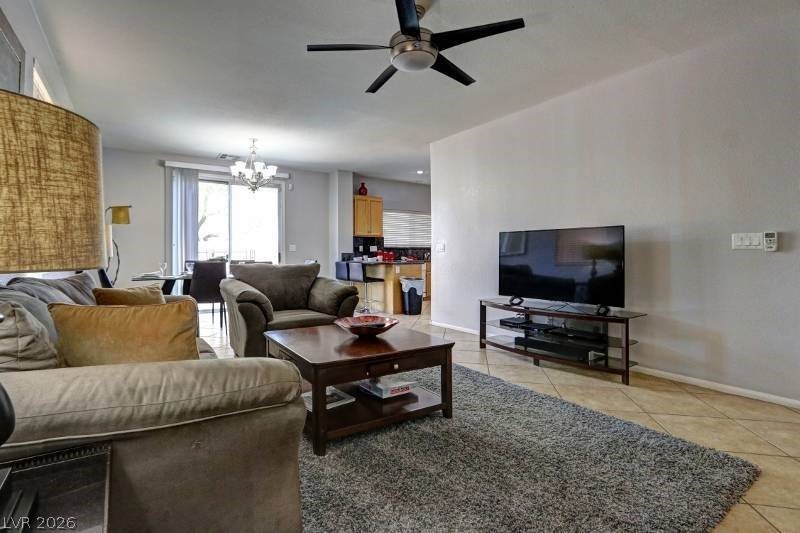 2803719 Property Photo 3