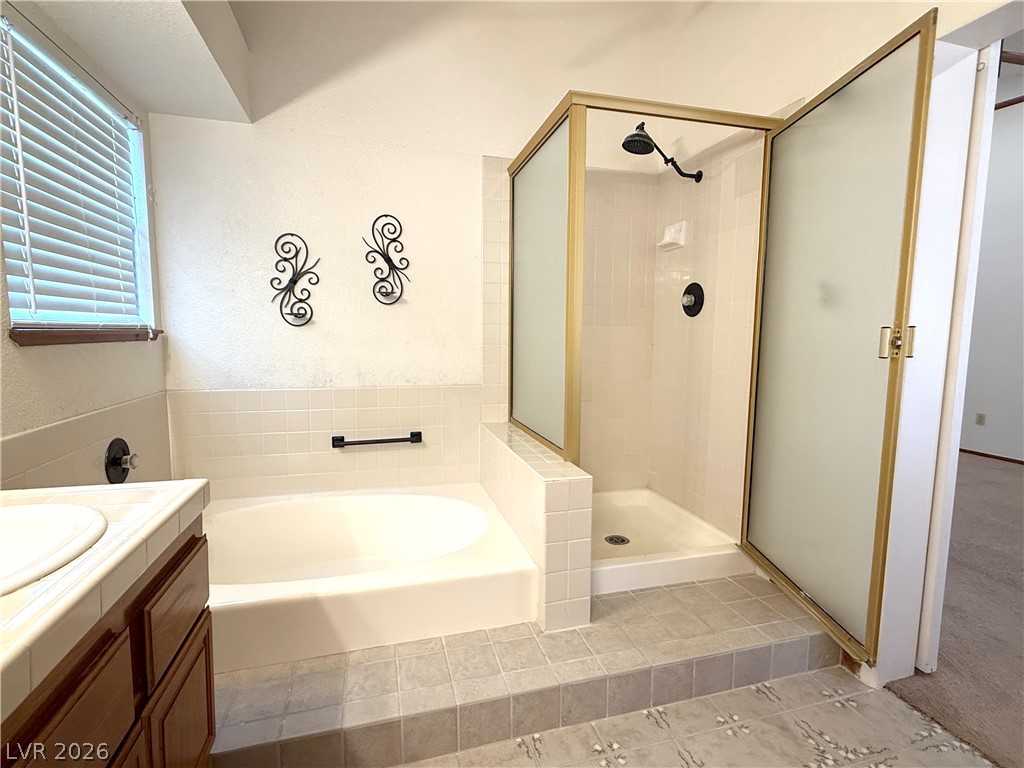 3128 Donnegal Bay Drive Property Photo 35