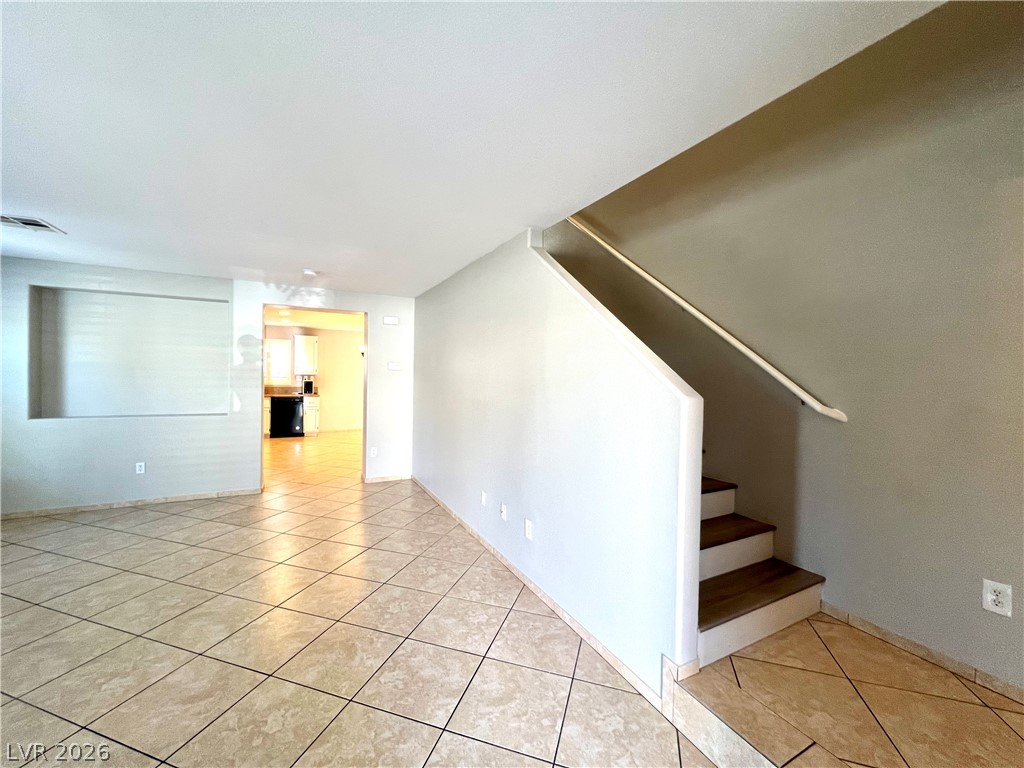 8048 Windmill Villa Street Property Photo 4