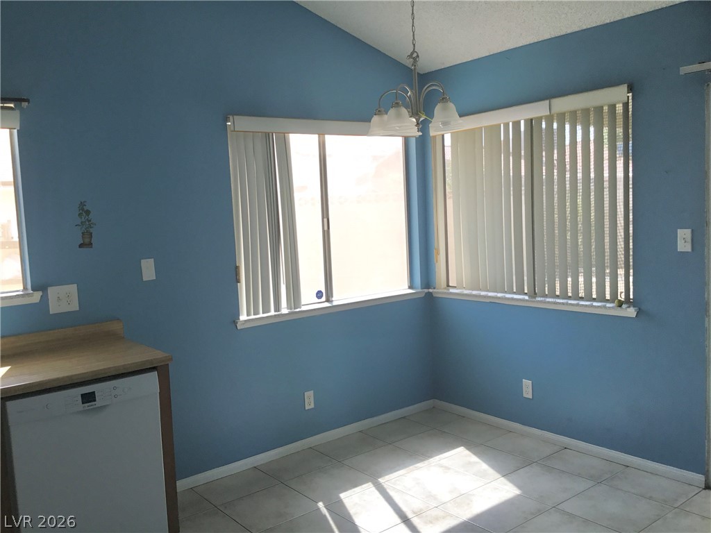 6373 Whippoorwill Way Property Photo 8