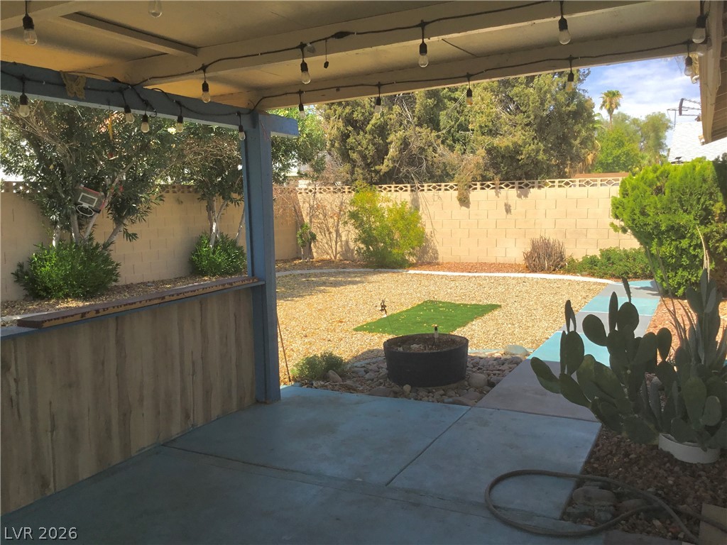 6373 Whippoorwill Way Property Photo 22