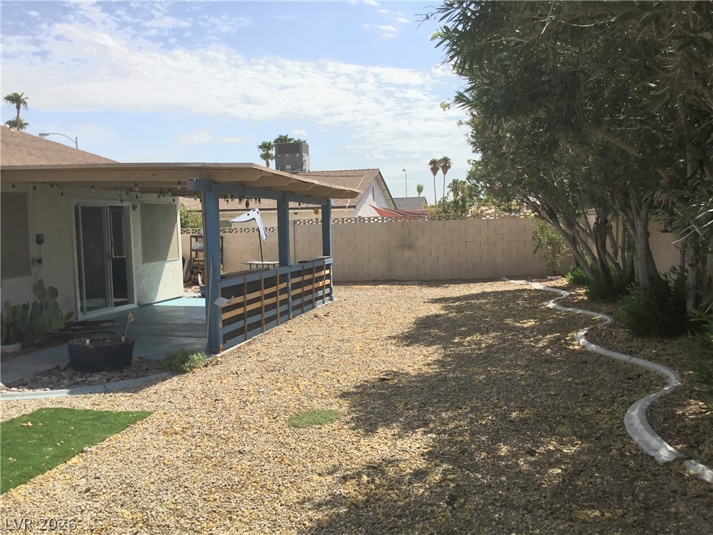 6373 Whippoorwill Way Property Photo 25