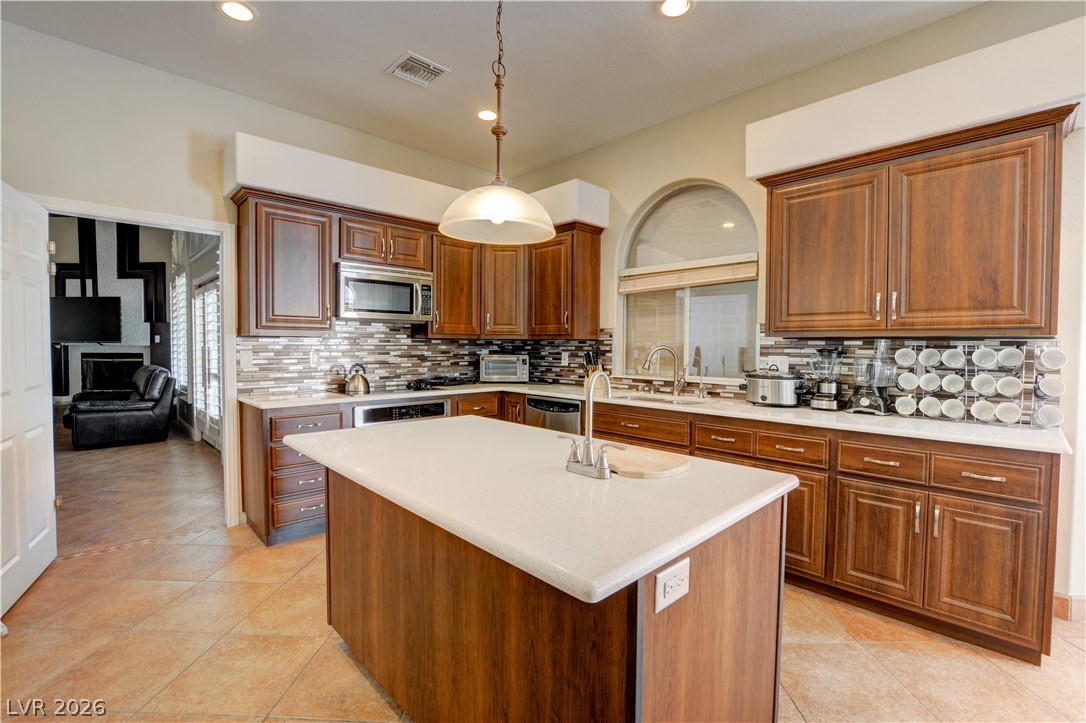8345 Fairfield Avenue Property Photo 12