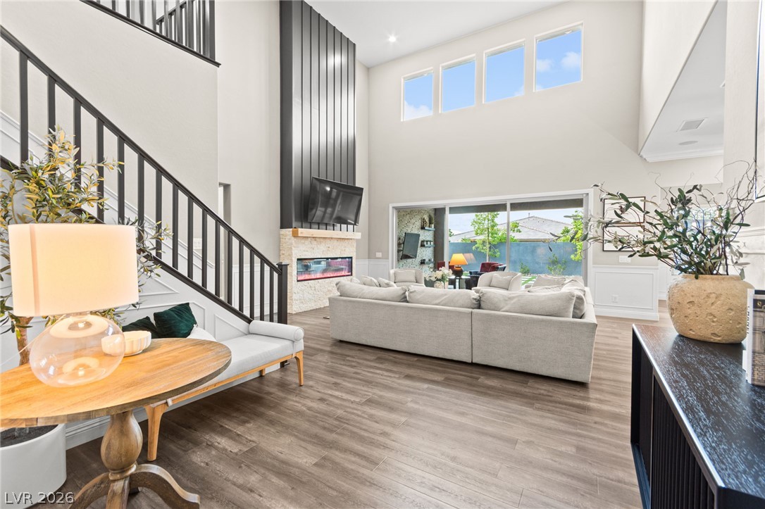 10578 Golden Light Way Property Photo 8