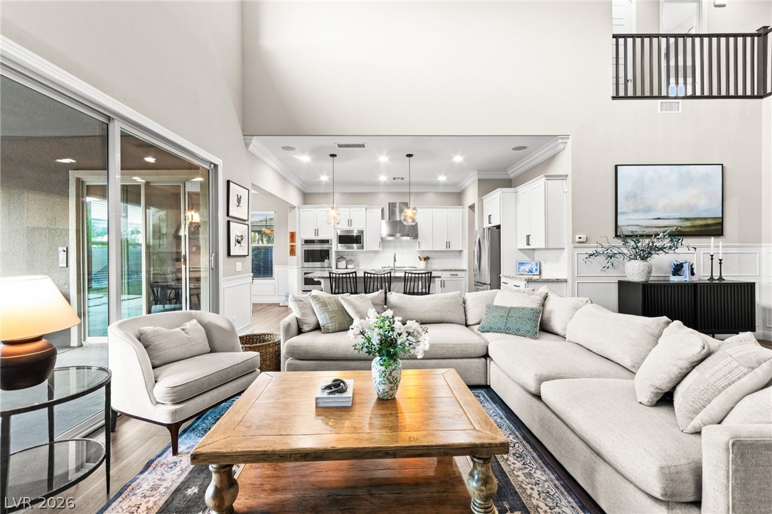 10578 Golden Light Way Property Photo 12